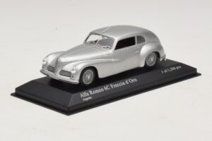 Alfa Romeo 6C 2500 Freccia d'Oro Argent Minichamps 1:43 400120480 Métal Moulé — image 2 sur 5