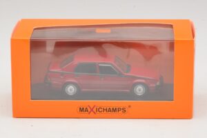Alfa Romeo 75 V6 3.0 America Rouge Maxichamps 1:43 940120461 Métal Moulé — image 5 sur 5