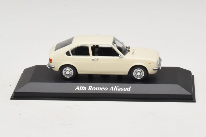 Alfa Romeo Alfasud Blanc Maxichamps 1:43 940120101 Métal Moulé
