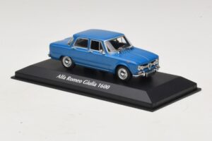 Alfa Romeo Giulia 1600 Bleu Maxichamps 1:43 940120900 Métal Moulé — image 3 sur 5