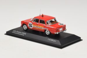 Alfa Romeo Giulia ONS Rennstreckensicherung 1973 Minichamps 1:43 400120994 Métal Moulé — image 3 sur 5