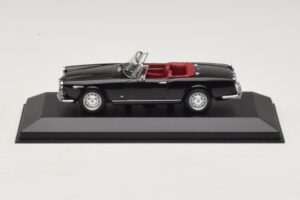 Alfa Romeo Giulia Spider Noir Minichamps 1:43 400120730 Métal Moulé