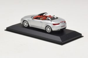 Alfa Romeo Giulia Spider Argent Minichamps 1:43 400120731 Métal Moulé — image 3 sur 5