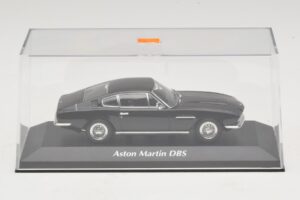 Aston Martin DBS Noir Maxichamps 1:43 940137601 Métal Moulé — image 4 sur 5