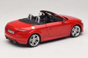 Audi TT 8J Roadster Tango Red Minichamps 1:18 5011400525 Métal Moulé — image 3 sur 8
