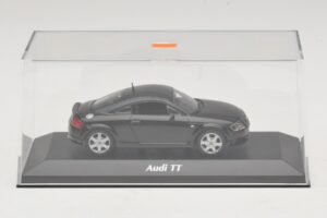 Audi TT 8N Noir Maxichamps 1:43 940017221 Métal Moulé — image 4 sur 5