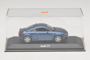 Audi TT 8N Bleu Métallisé Maxichamps 1:43 940017220 Métal Moulé — image 4 sur 5
