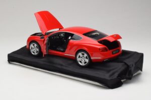 Bentley Continental GT Orange Minichamps 1:18 100139922-P1 Métal Moulé — image 5 sur 8