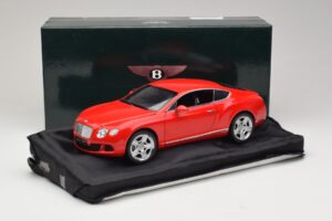 Bentley Continental GT Orange Minichamps 1:18 100139922-P1 Métal Moulé — image 8 sur 8