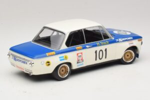 BMW 2002 #101 Koepchen H-J. Stuck Internationales ADAC 500km Eifelpokalrennen 1971 Minichamps 1:18 155702701 Métal Moulé — image 2 sur 6