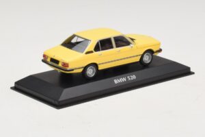 BMW 520 E12 Jaune Maxichamps 1:43 940023001 Métal Moulé — image 2 sur 5