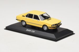 BMW 520 E12 Jaune Maxichamps 1:43 940023001 Métal Moulé — image 3 sur 5