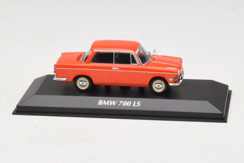 BMW 700 LS Rouge Maxichamps 1:43 940023701 Métal Moulé