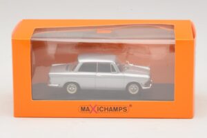 BMW 700 LS Argent Maxichamps 1:43 940023700 Métal Moulé — image 5 sur 5