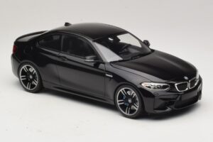 BMW M2 F87 Noir Métallisé Minichamps 1:18 155026100 Métal Moulé — image 4 sur 6