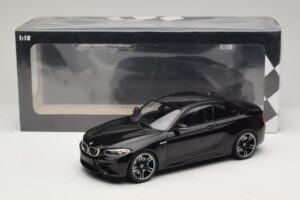 BMW M2 F87 Noir Métallisé Minichamps 1:18 155026100 Métal Moulé — image 6 sur 6