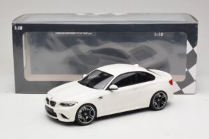 BMW M2 F87 Blanc Minichamps 1:18 155026104 Métal Moulé — image 6 sur 6