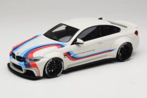 BMW M4 F82 Liberty Walk Boîte de Remplacement GT Spirit 1:18 GT067-R1 Résine