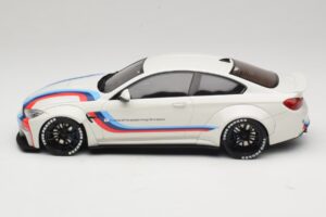 BMW M4 F82 Liberty Walk Boîte de Remplacement GT Spirit 1:18 GT067-R1 Résine — image 3 sur 6