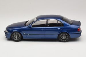 BMW M5 E39 Bleu Métallisé KK-Scale 1:18 KKDC181621 Métal Moulé — image 3 sur 6
