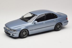 BMW M5 E39 Silverstone Blue Metallic KK-Scale 1:18 KKDC181622 Métal Moulé