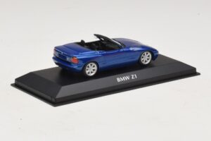 BMW Z1 E30 Bleu Métallisé Maxichamps 1:43 940020101 Métal Moulé — image 2 sur 5