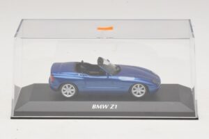 BMW Z1 E30 Bleu Métallisé Maxichamps 1:43 940020101 Métal Moulé — image 4 sur 5