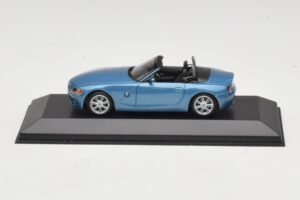 BMW Z4 E85 Bleu Clair Métallisé Boîte De Remplacement Minichamps 1:43 80420144054-R1 Métal Moulé