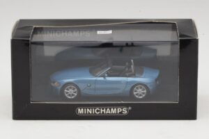 BMW Z4 E85 Bleu Clair Métallisé Boîte De Remplacement Minichamps 1:43 80420144054-R1 Métal Moulé — image 5 sur 5