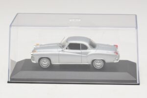Borgward Isabella Coupé Argent Minichamps 1:43 400096031 Métal Moulé — image 4 sur 5