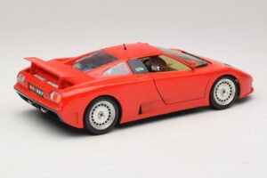Bugatti EB110 Rouge Bburago 1:18 3055-P1 Métal Moulé — image 3 sur 8