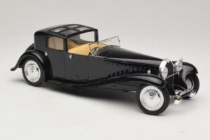 Bugatti Royale Noir Solido 1:18 8001 Métal Moulé — image 4 sur 6