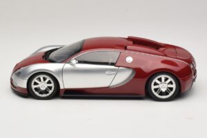 Bugatti Veyron Centenaire Edition Chrome Red Minichamps 1:18 100110851 Métal Moulé — image 4 sur 8