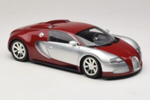 Bugatti Veyron Centenaire Edition Chrome Red Minichamps 1:18 100110851 Métal Moulé — image 6 sur 8
