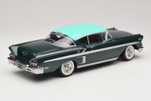 Chevrolet Bel Air Impala Coupe Vert Foncé Métallisé & Vert KK-Scale 1:18 KKDC181594 Métal Moulé — image 2 sur 6