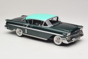 Chevrolet Bel Air Impala Coupe Vert Foncé Métallisé & Vert KK-Scale 1:18 KKDC181594 Métal Moulé — image 4 sur 6