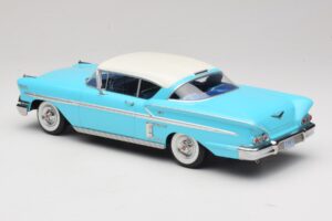 Chevrolet Bel Air Impala Coupe Turquoise & Crème KK-Scale 1:18 KKDC181593 Métal Moulé — image 5 sur 6