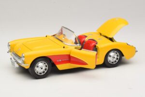 Chevrolet Corvette C1 Cabriolet Jaune Rouge Bburago 1:18 3034-M2 Métal Moulé — image 2 sur 8