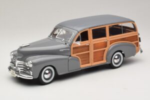 Chevrolet Fleetmaster Woody Gris Maisto 1:18 31854 Métal Moulé
