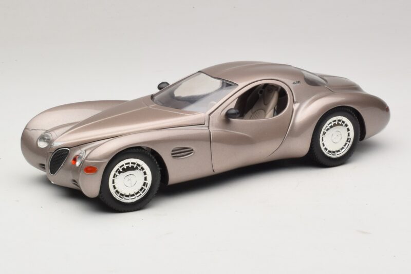 Chrysler Atlantic Beige Guiloy 1:18 68570 Métal Moulé