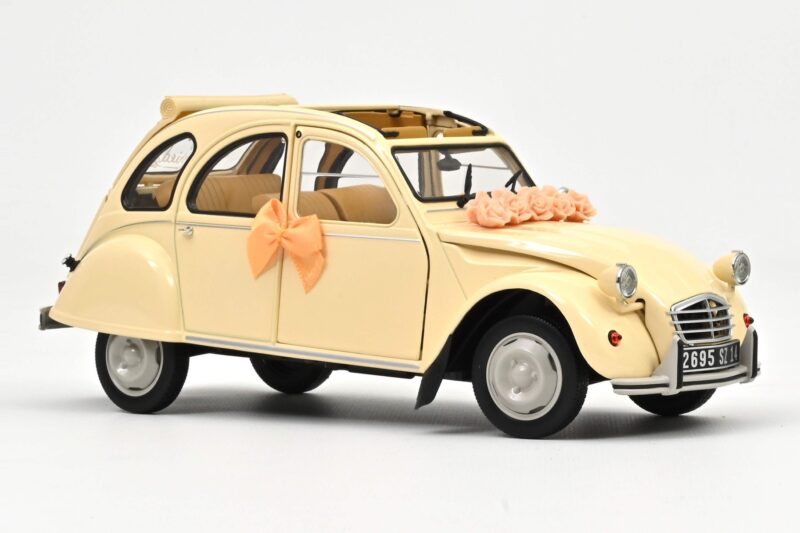 Citroen 2CV Wedding Gift Beige Norev 1:18 181475 Métal Moulé