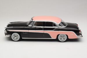 DeSoto Fireflite Sedan Noir & Rose KK-Scale 1:18 KKDC181542 Métal Moulé — image 3 sur 6