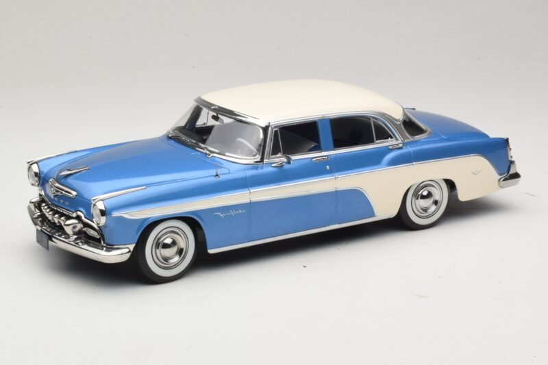DeSoto Fireflite Sedan Bleu Métallisé & Crème KK-Scale 1:18 KKDC181544 Métal Moulé