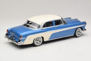 DeSoto Fireflite Sedan Bleu Métallisé & Crème KK-Scale 1:18 KKDC181544 Métal Moulé — image 2 sur 6