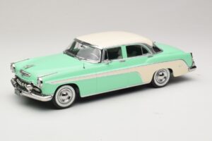 DeSoto Fireflite Sedan Vert Clair & Crème KK-Scale 1:18 KKDC181543 Métal Moulé