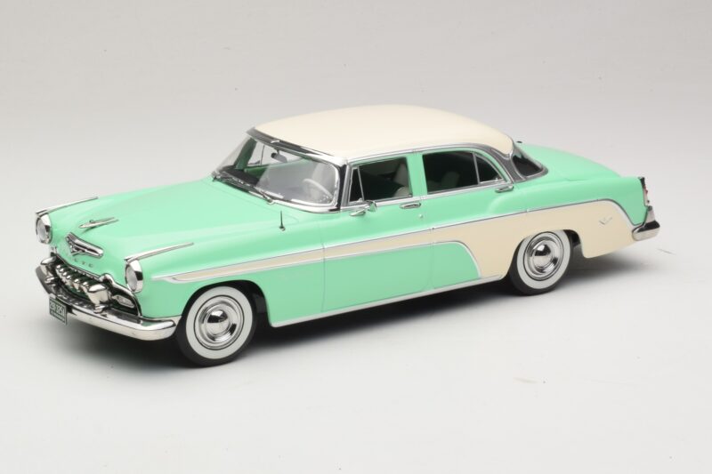 DeSoto Fireflite Sedan Vert Clair & Crème KK-Scale 1:18 KKDC181543 Métal Moulé