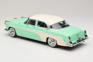 DeSoto Fireflite Sedan Vert Clair & Crème KK-Scale 1:18 KKDC181543 Métal Moulé — image 5 sur 6