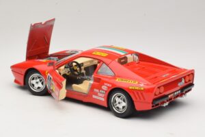 Ferrari 288 GTO #40 Rouge Bburago 1:18 3027-P4 Métal Moulé — image 5 sur 8