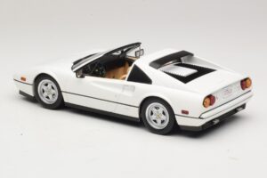 Ferrari 328 GTS US Version Blanc KK-Scale 1:18 KKDC181703 Métal Moulé — image 6 sur 7