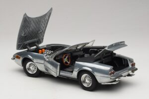 Ferrari 365 GTS Chrome Silver Hot Wheels 1:18 25738 Métal Moulé — image 5 sur 8